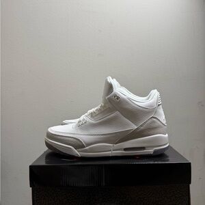 Air Jordan 3 Triple White